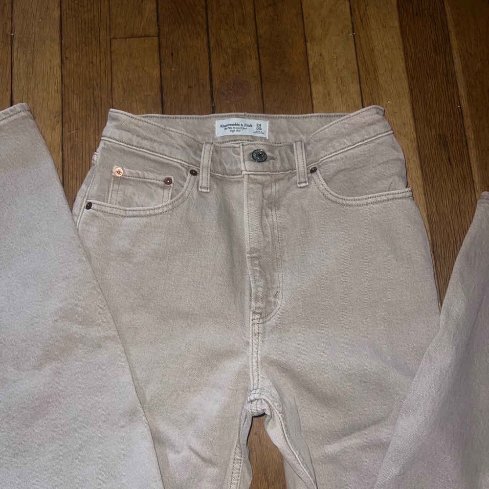 Abercrombie & Fitch The ‘90s Relaxed High Rise Jeans